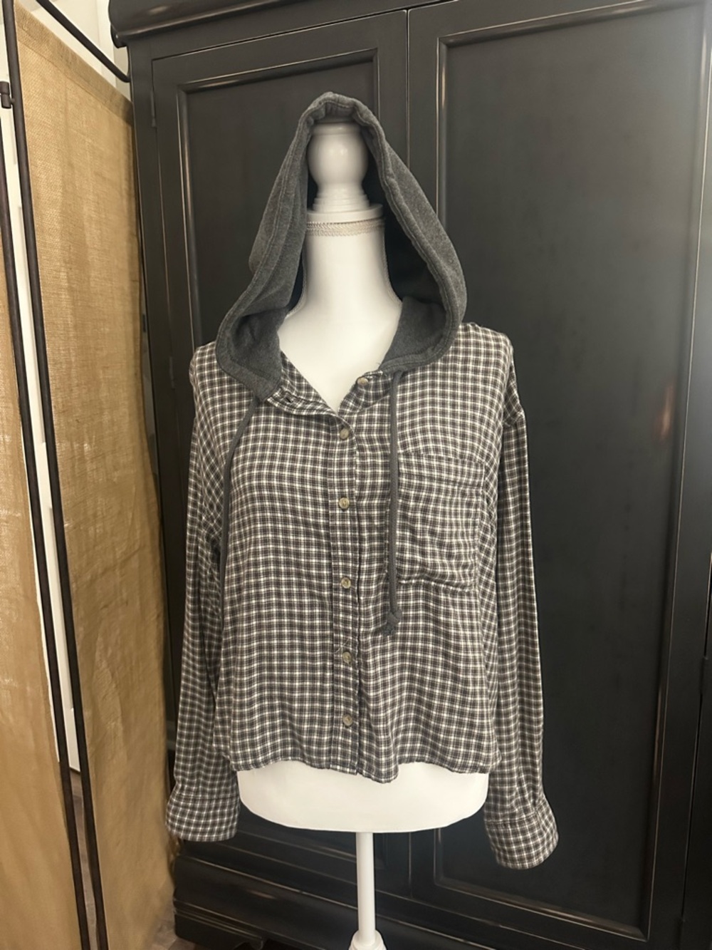 American Eagle Gray Plaid Hooded Jacket/shirt